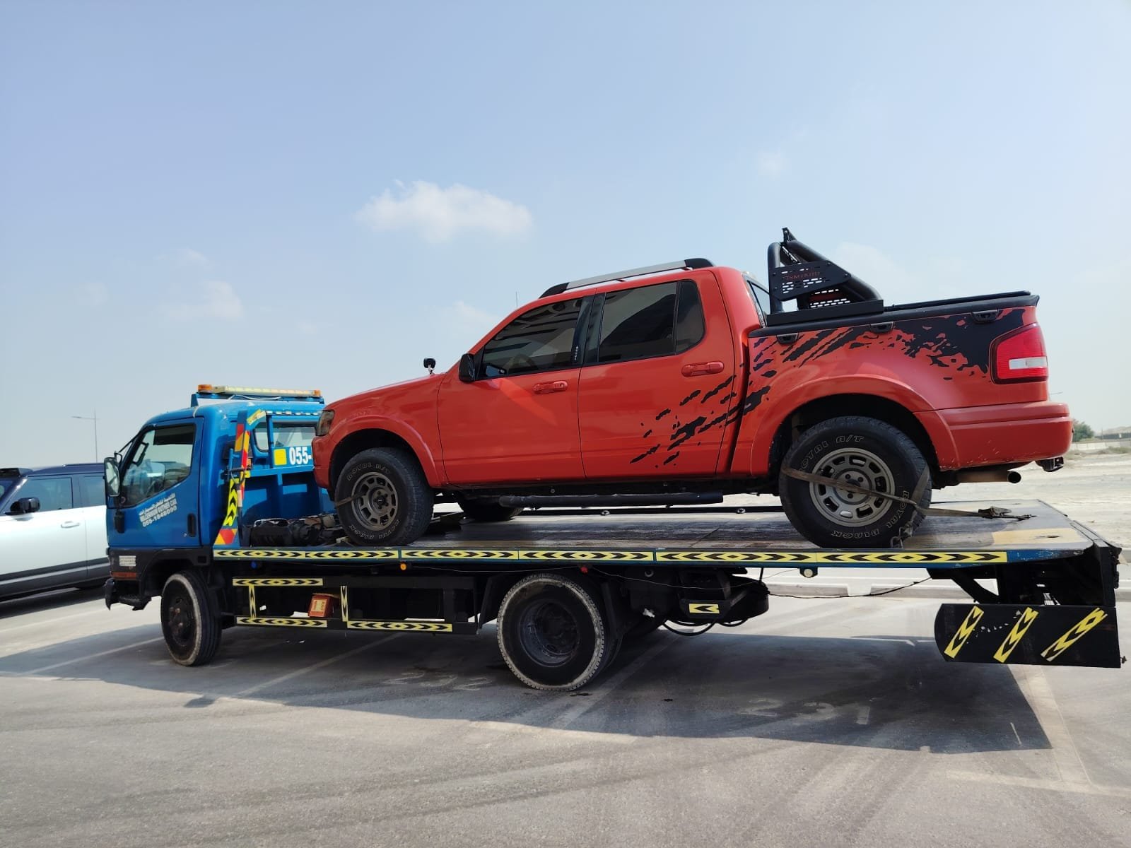 Emergency car recovery Dubai